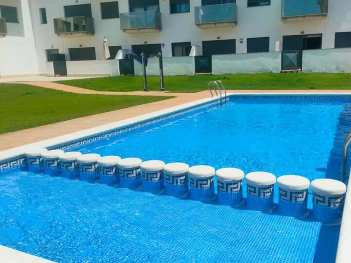 Planta Baja Con Piscina Y Parking En Miami Playa, Cerca Del Mar - Es-9-155 Apartment