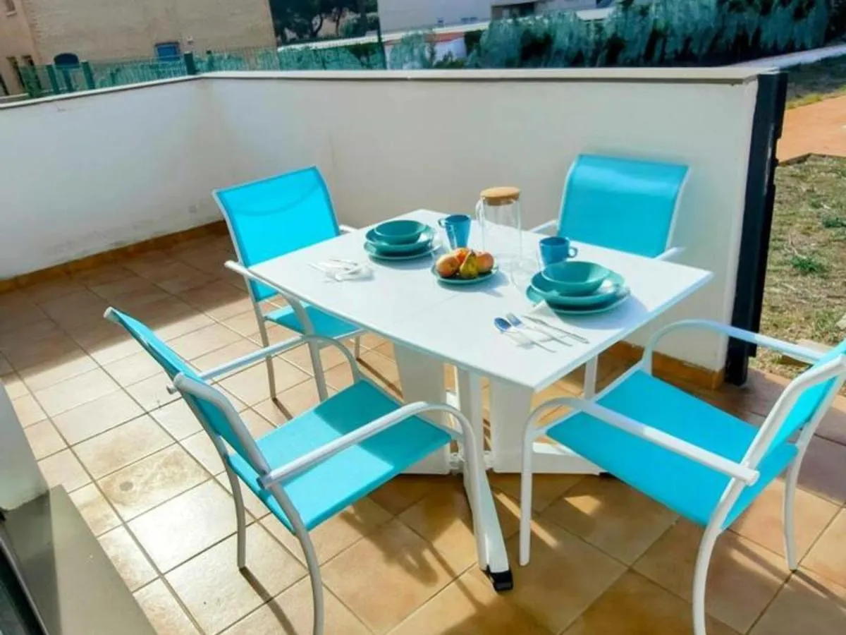 Apartmán Planta Baja Con Piscina Y Parking En Miami Playa, Cerca Del Mar - Es-9-155